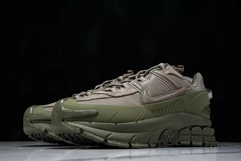 Nike Zoom Vomero 5 Roam Medium Olive
