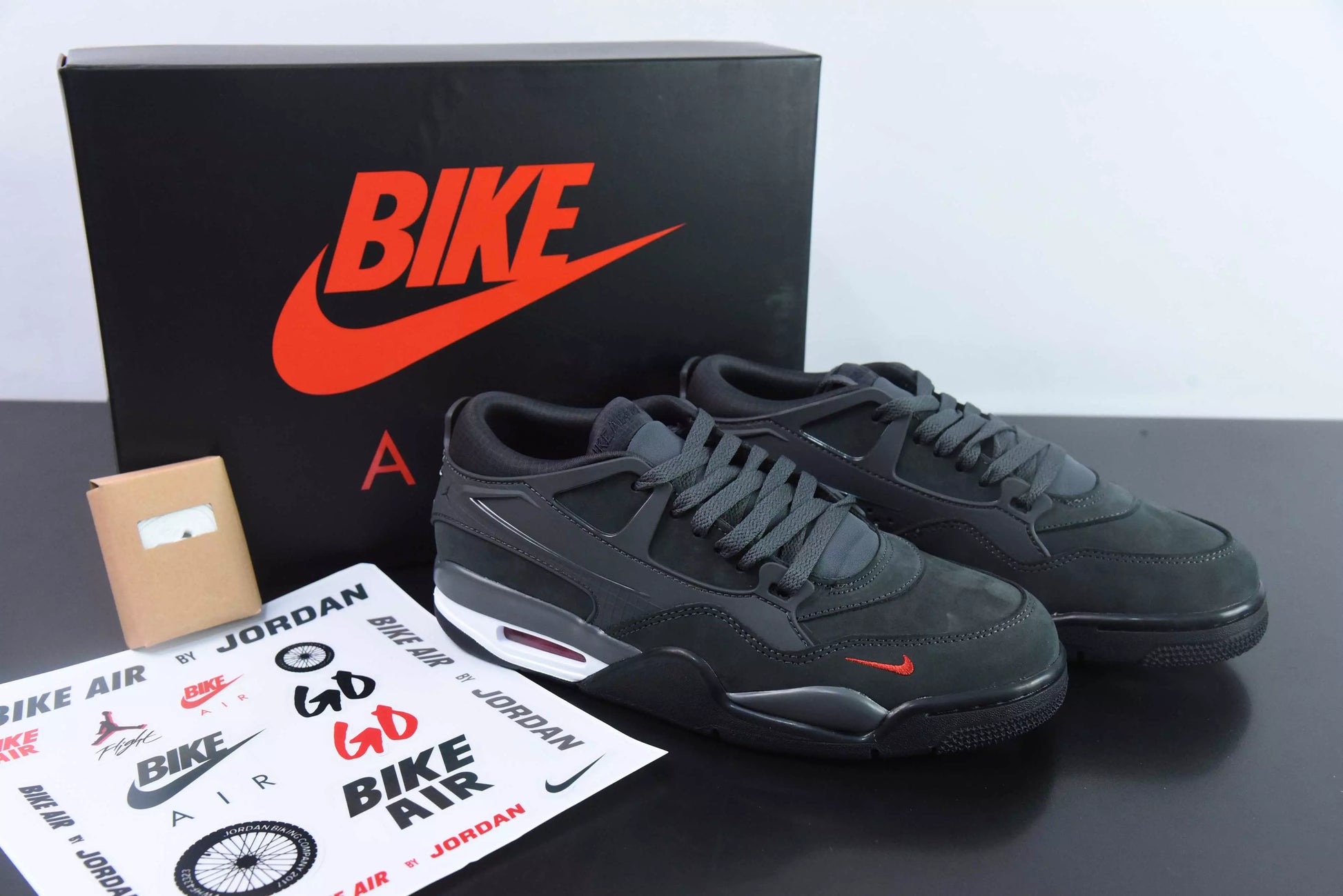 Air Jordan 4 RM Driveway Grey x Nigel Sylvester 