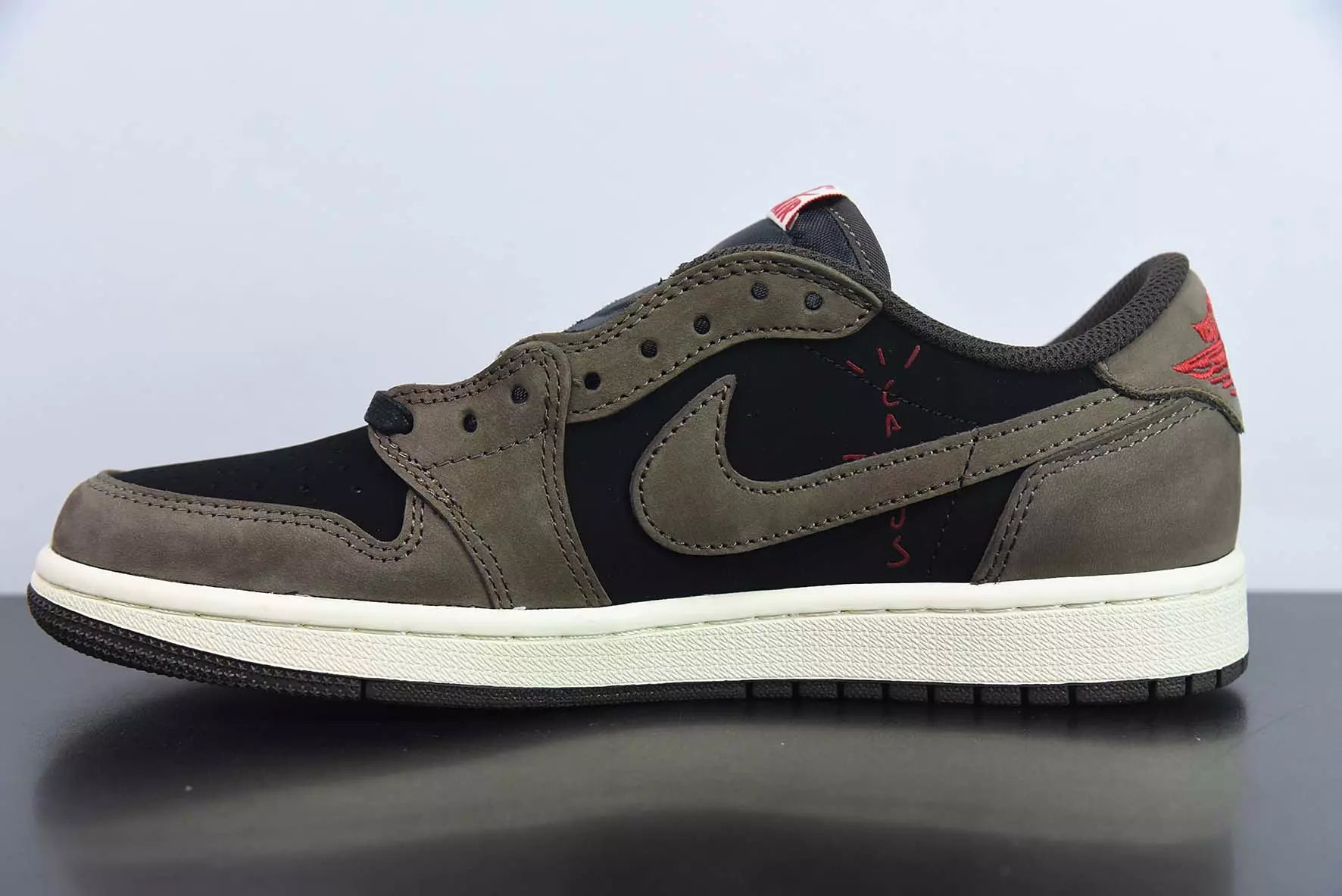 Jordan 1 Low OG x Travis Scott "Mocha"