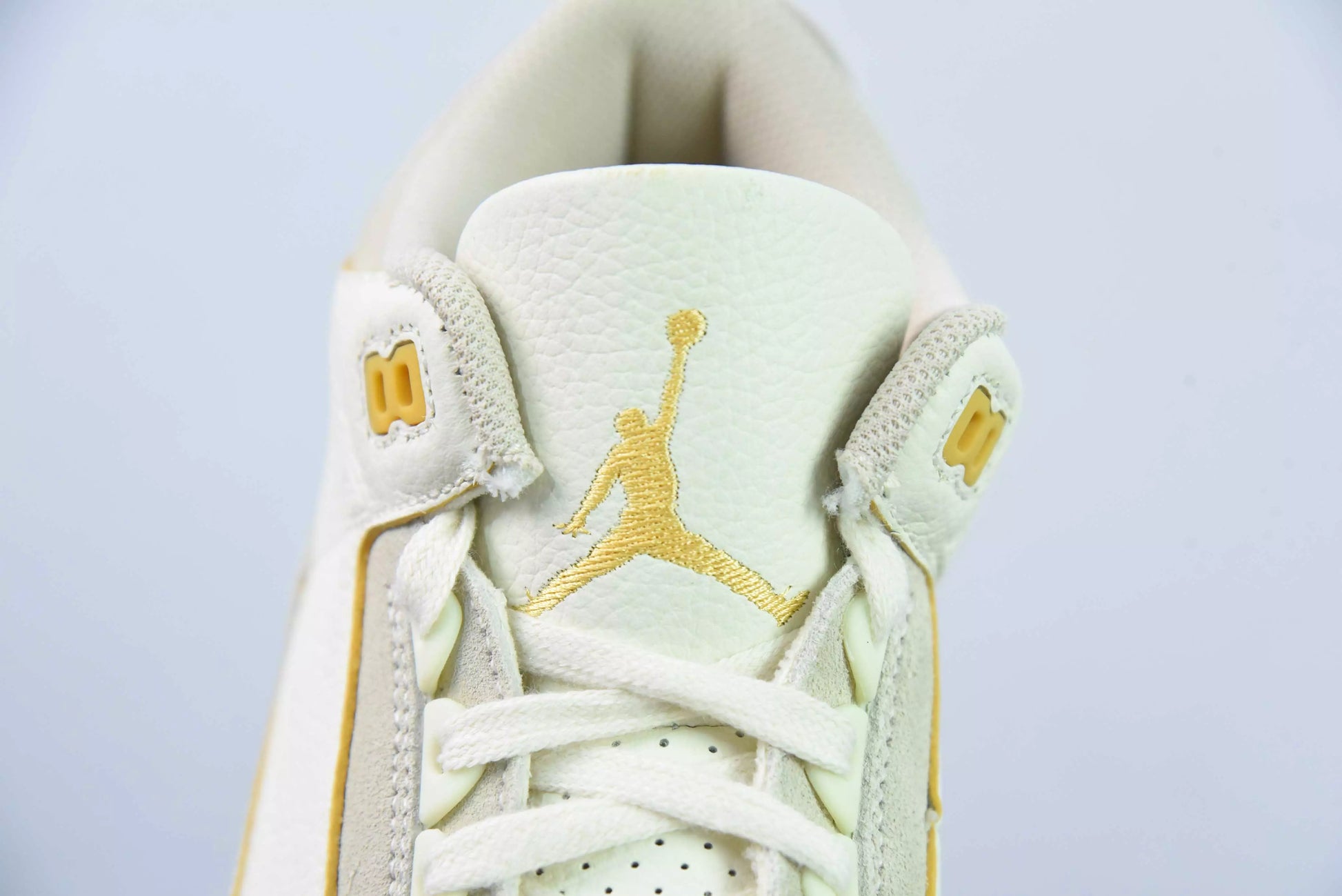 Air Jordan 3 Retro SP J Balvin Medellín Sunset