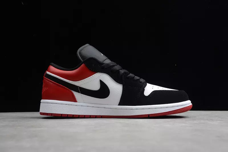 Air Jordan 1 Low "Black Toe"