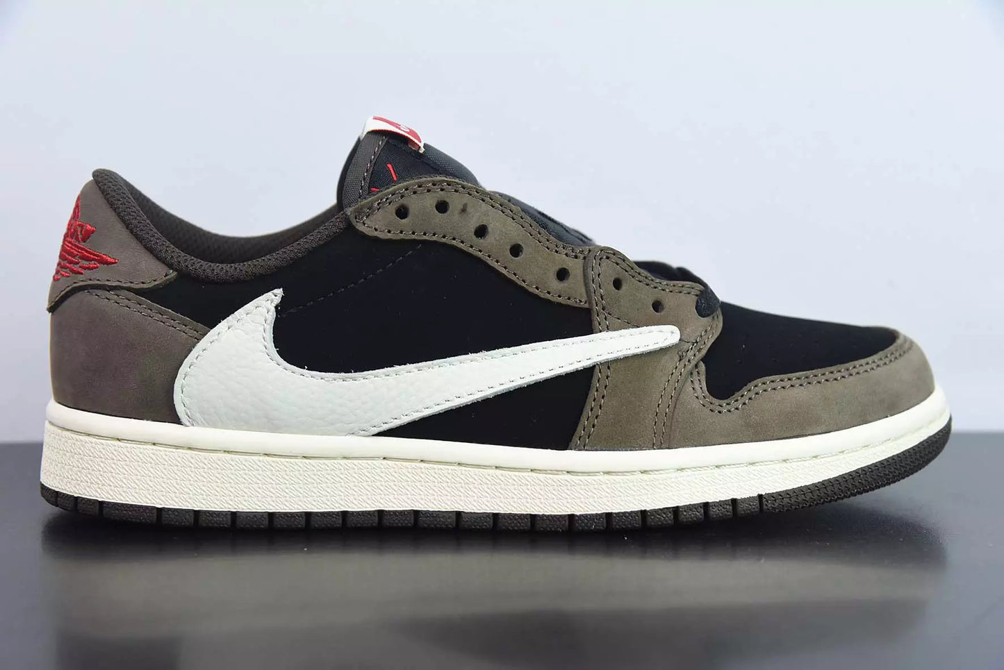 Jordan 1 Low OG x Travis Scott "Mocha"