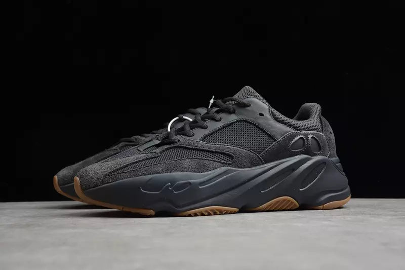 Adidas Yeezy Boost 700 Utility black