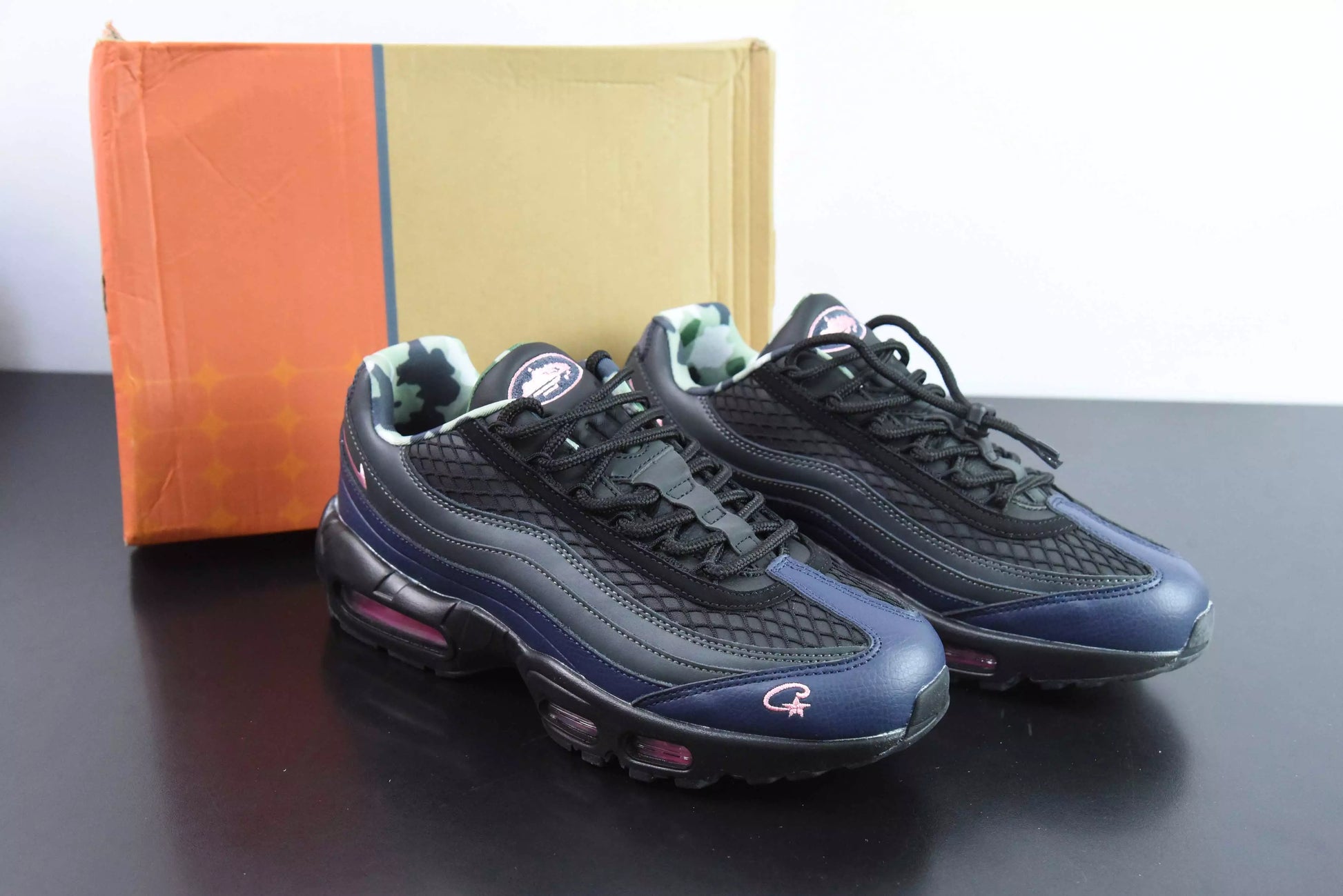 Corteiz Air Max 95 Preto E Cinza Corteiz X Nike Air Max 95 SP