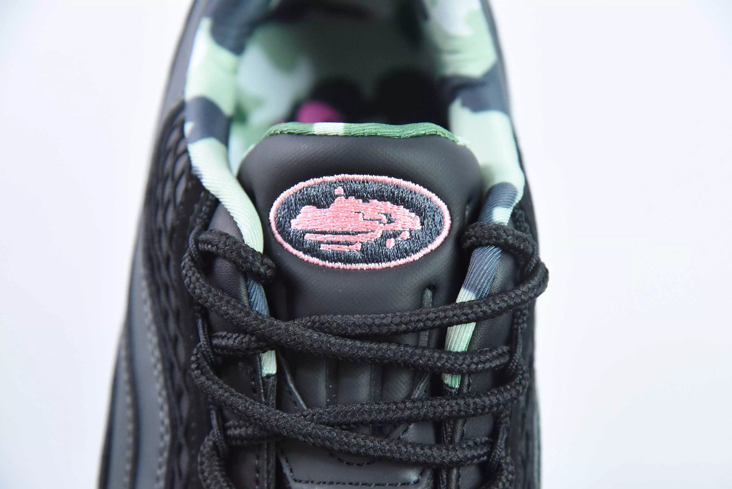 Corteiz x Nike Air Max 95 "Pink Beam"