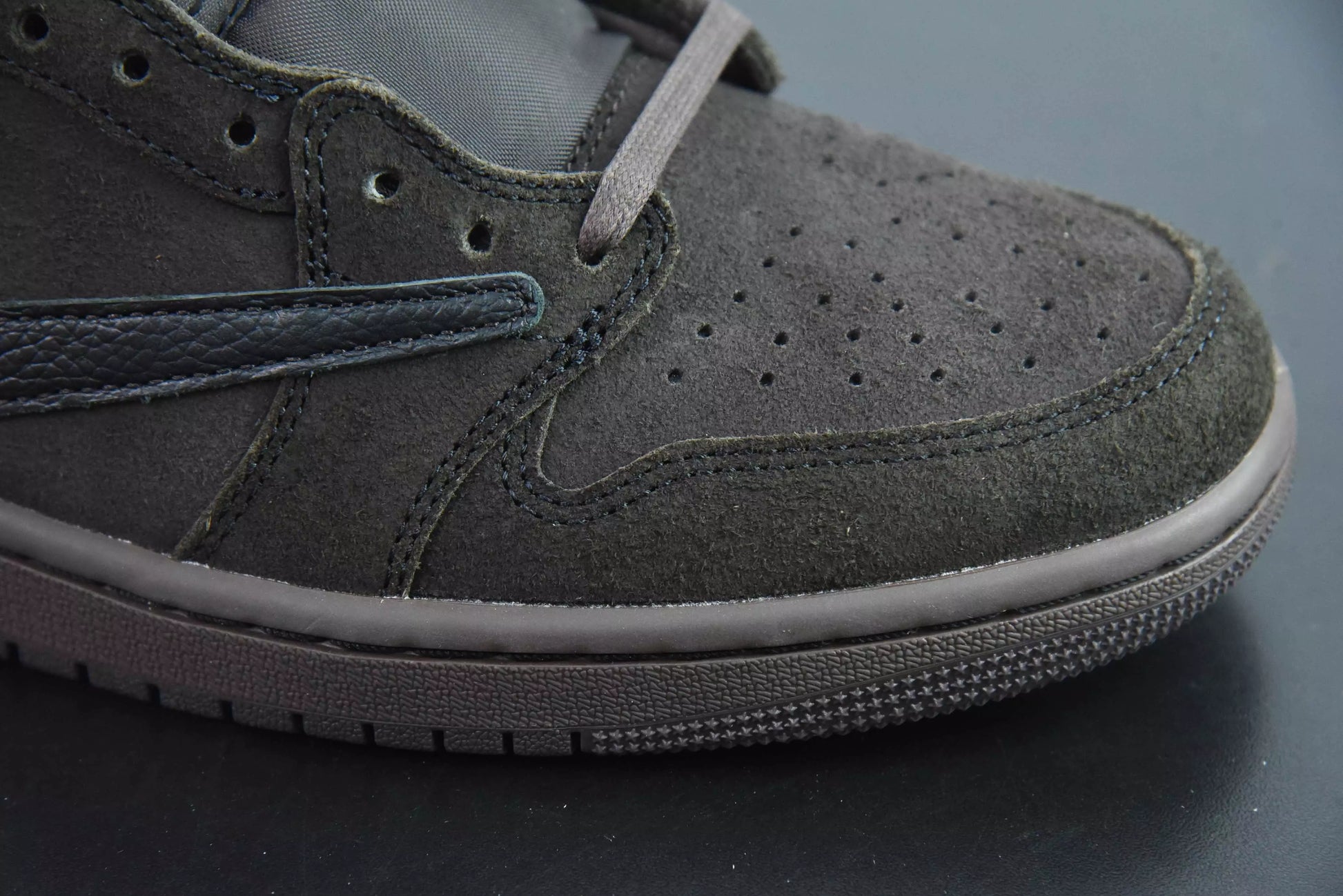 Air Jordan 1 Low OG x Travis Scott "Velvet Brown"