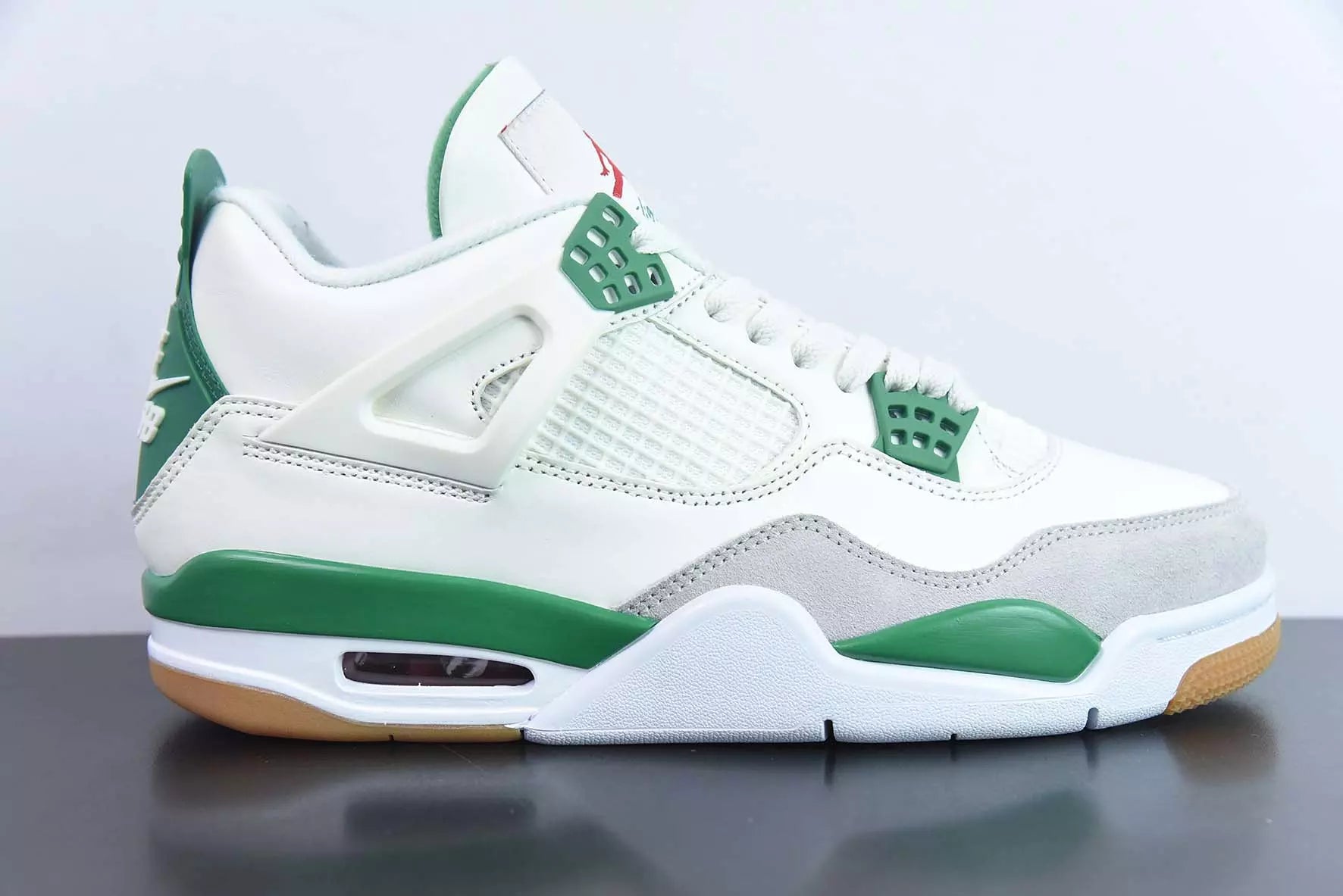 Jordan 4 Retro SB Pine Green