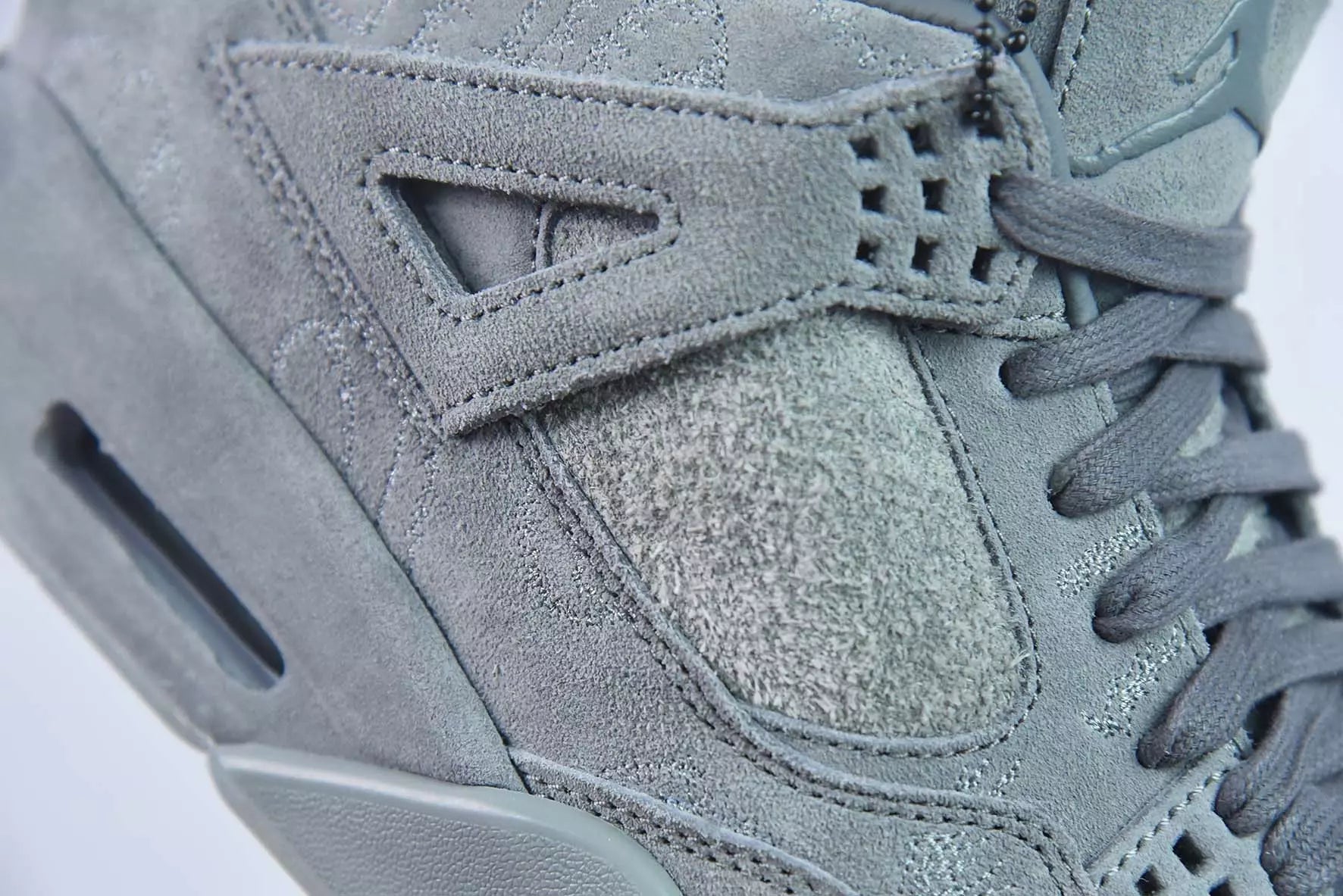 Jordan 4 Retro Kaws Cool Grey