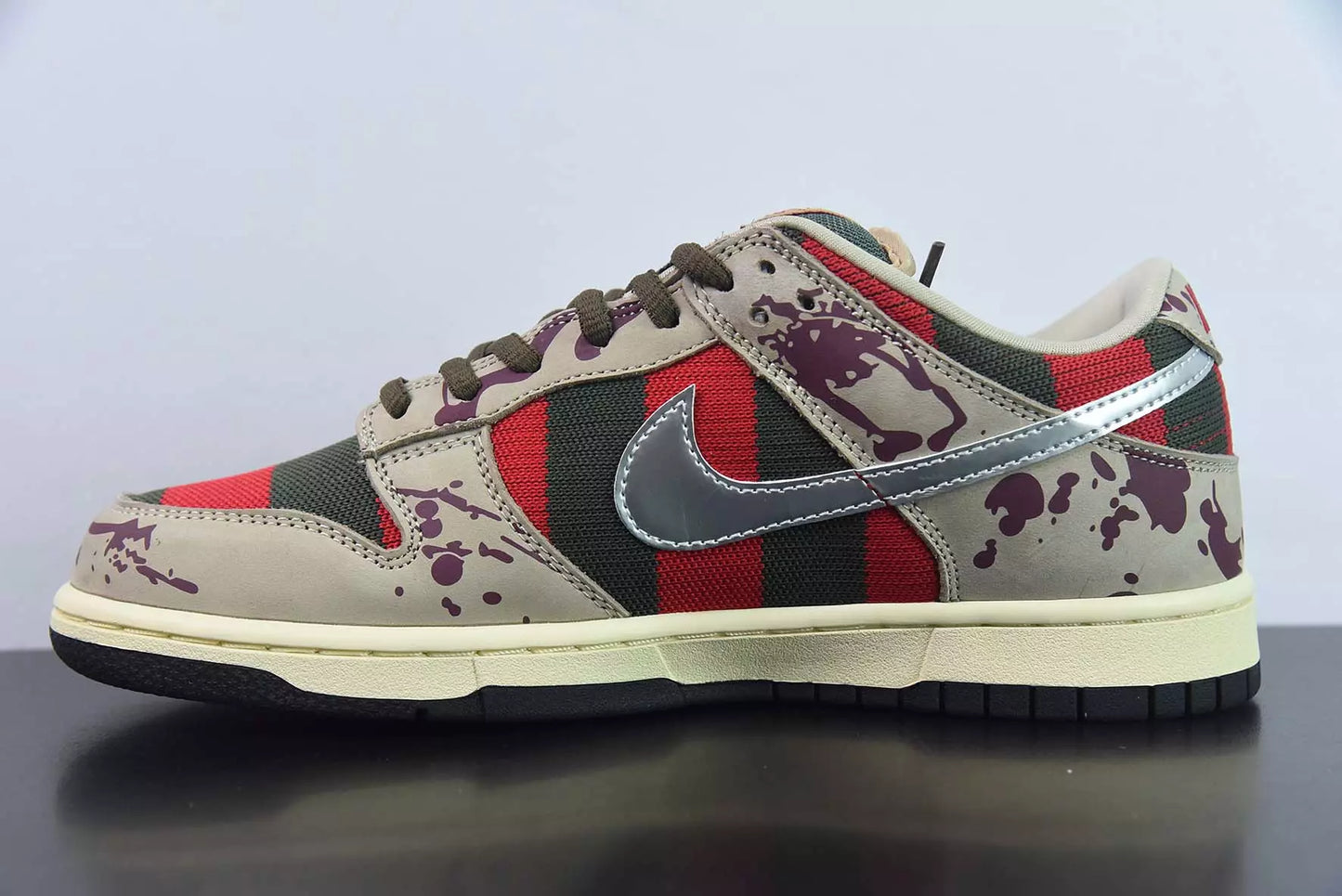 Nike Dunk Low Freddy Krueger