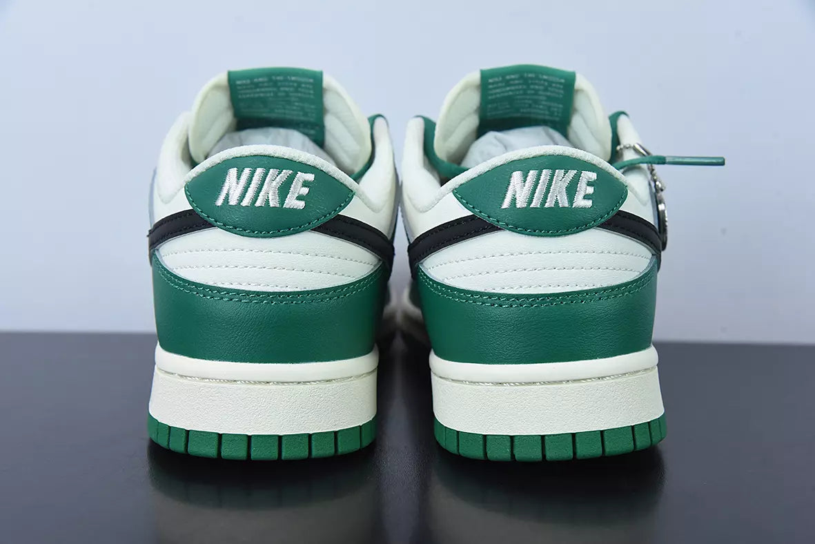 dunk lottery green