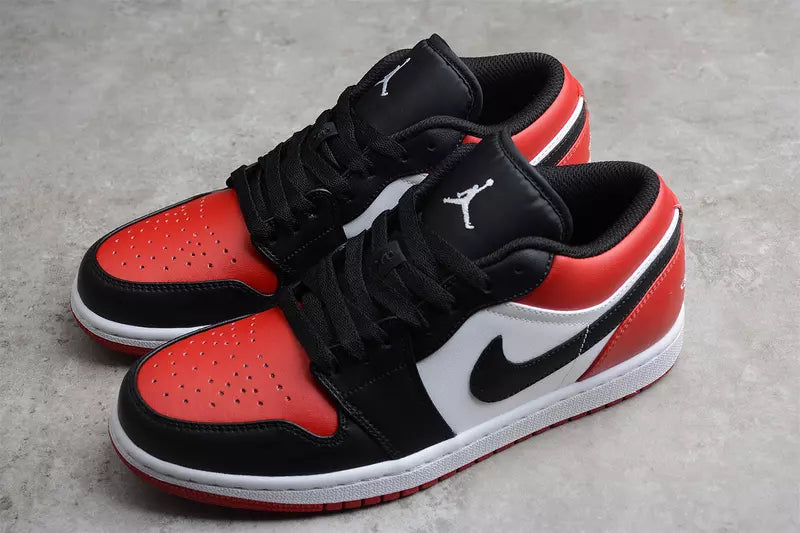 Air Jordan 1 Low Bred Toe
