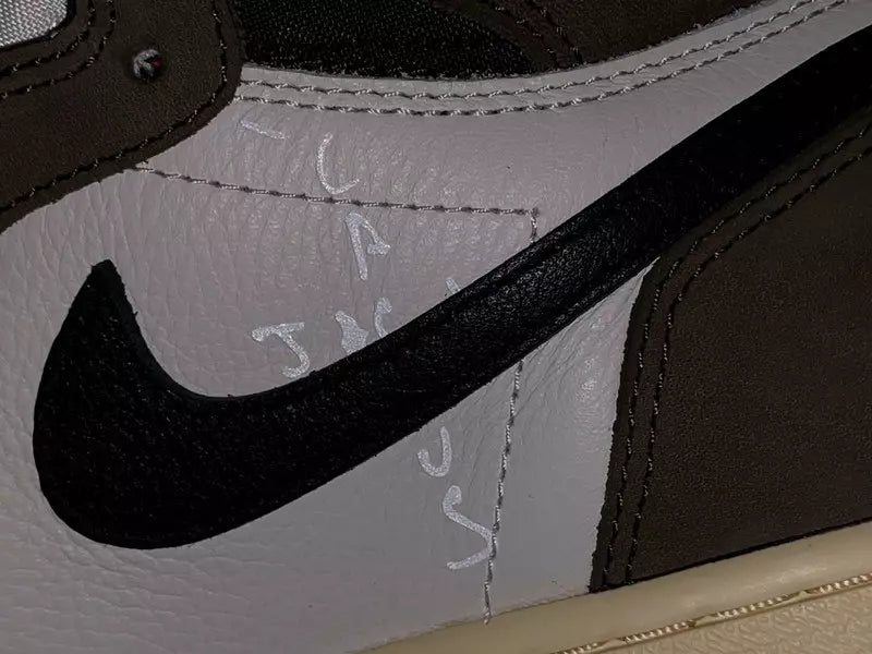 Jordan 1 Retro High Travis Scott Mocha