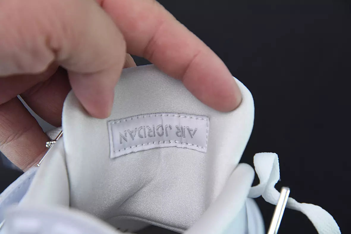 Jordan 4 Retro Pure Money