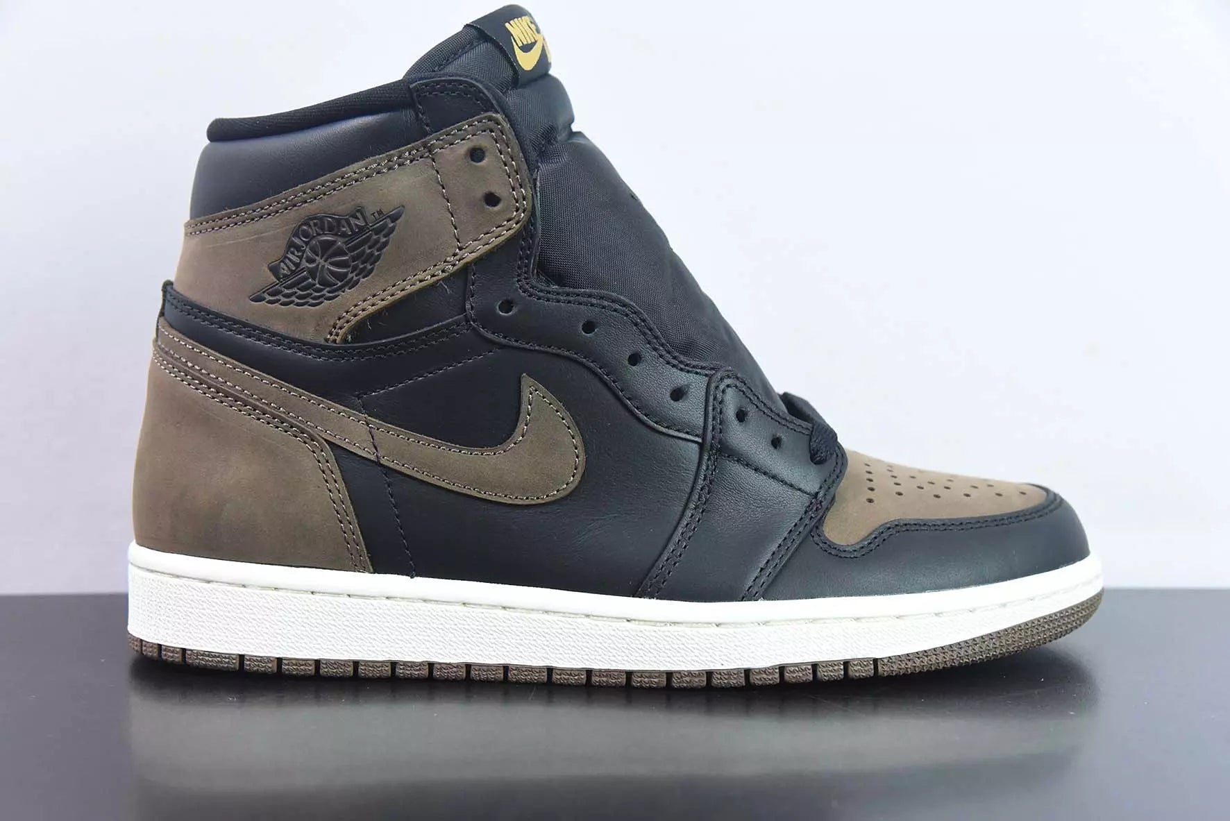 Jordan 1 Retro High Palomino