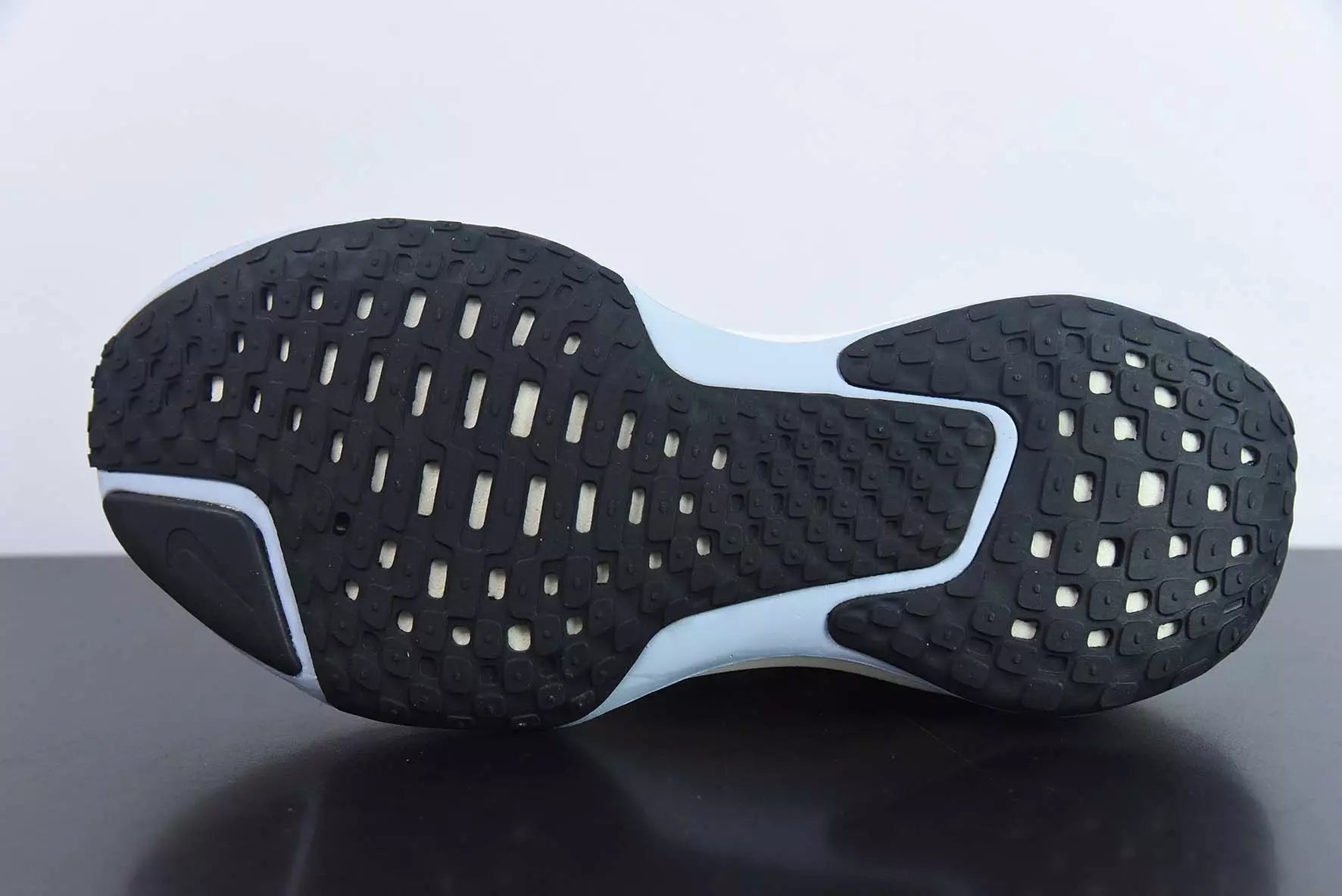 Nike Invincible Run 3 White Cobalt Bliss