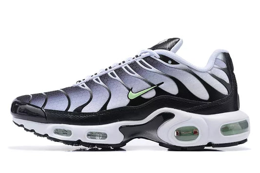Air Max TN Plus "Black Metallic"
