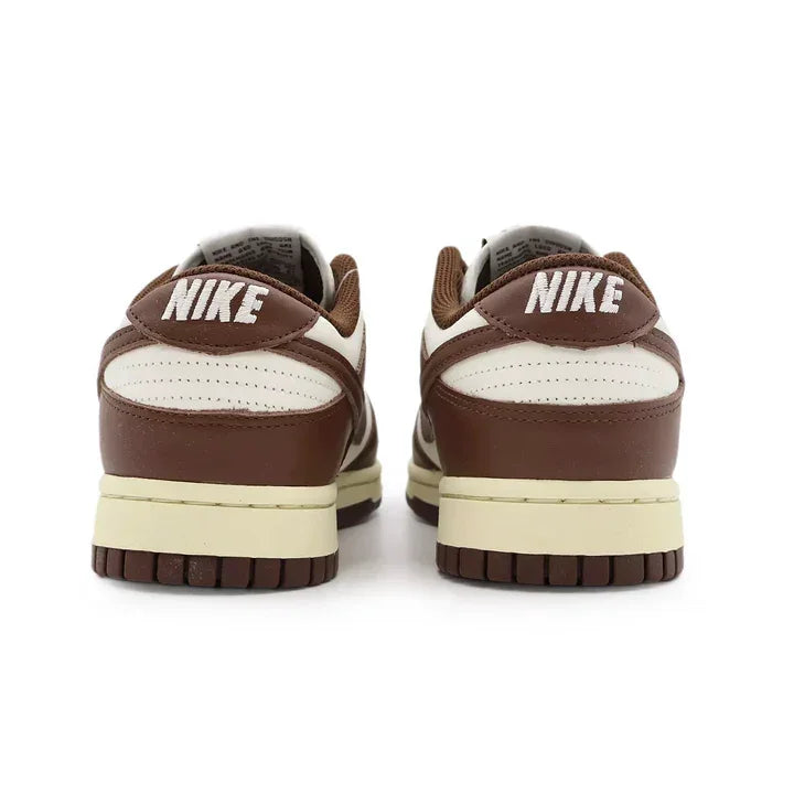 Tenis Nike Dunk Low Cacao Wow Marrom Parte Traseira