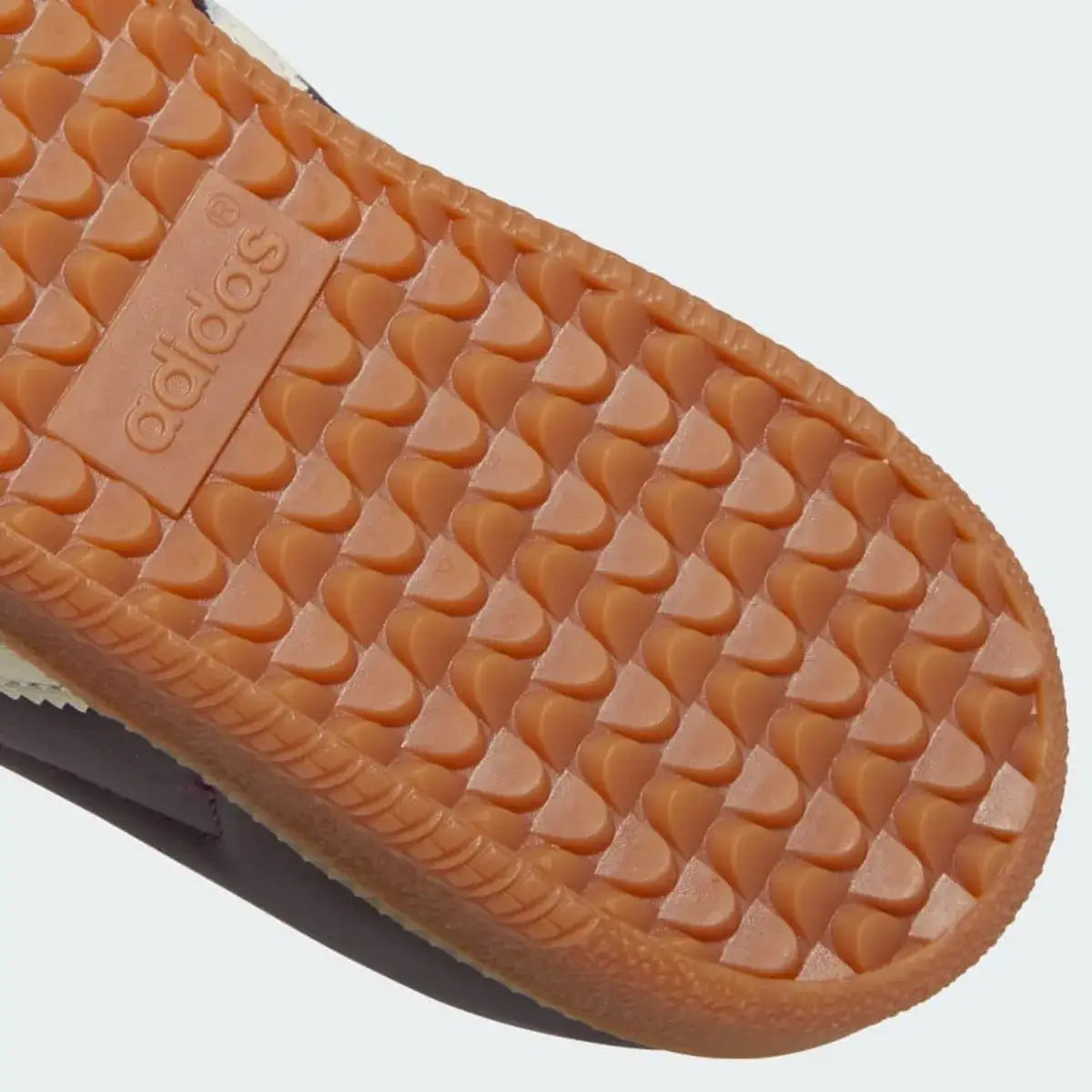 Tênis Adidas Samba Maroon Gold Metallic Parte do Solado em Detalhes