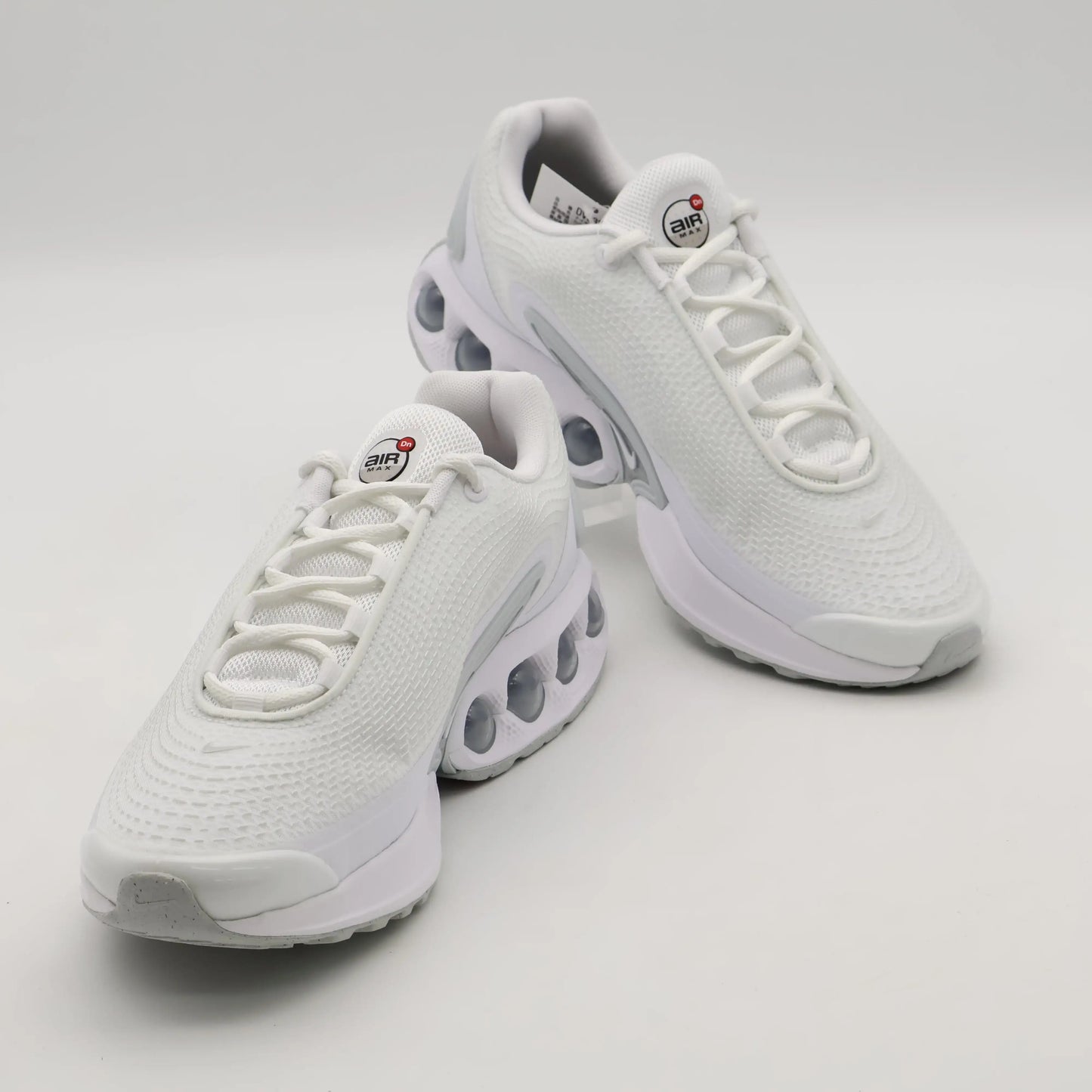 Nike Air Max Dn Branco Par Visto de Frente