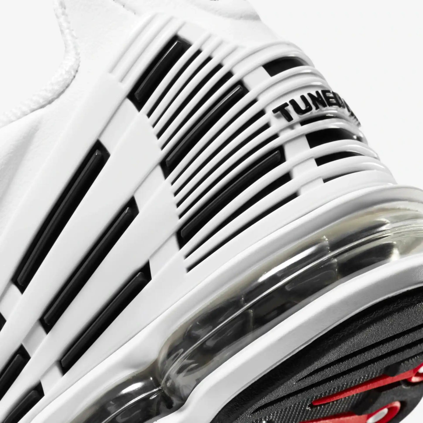 Air Max Plus 3 Black White Parte Traseira em Detalhes