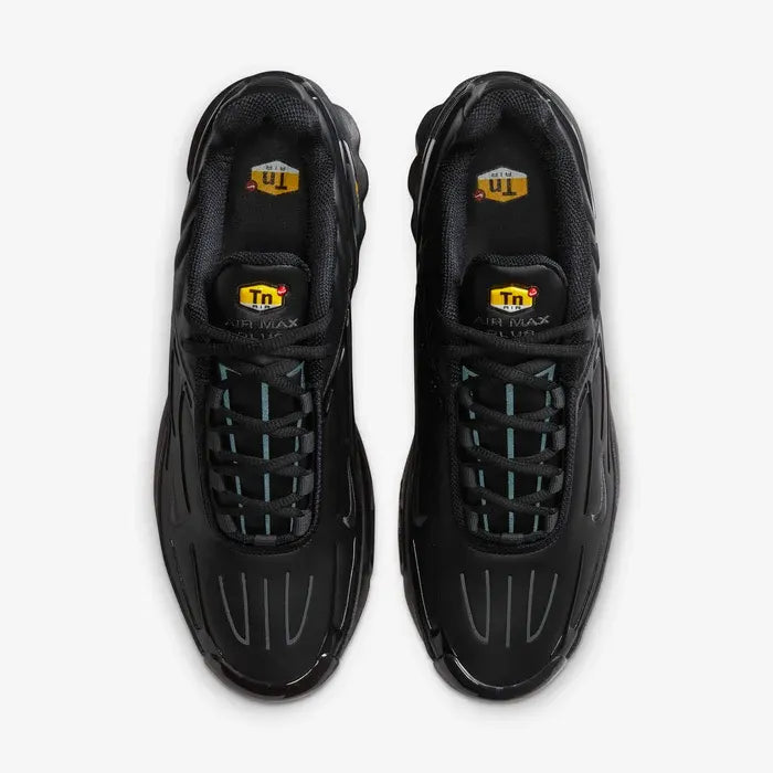 Air Max Plus 3 Triple Black Par Visto por Cima