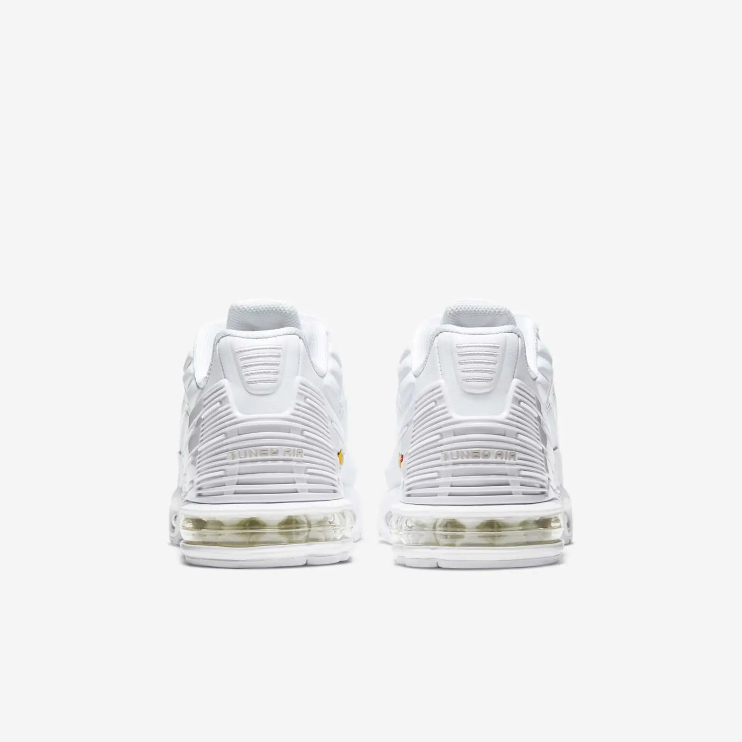 Air Max Plus 3 Triple White Parte Traseira