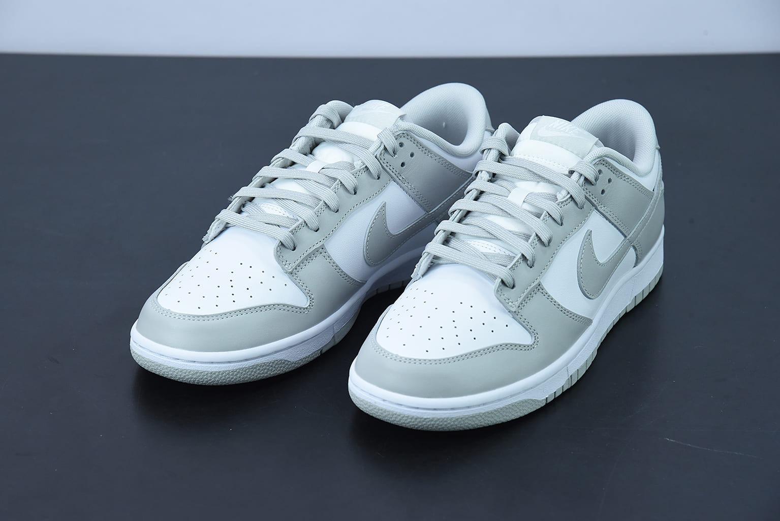 Nike Dunk Low Photon Dust