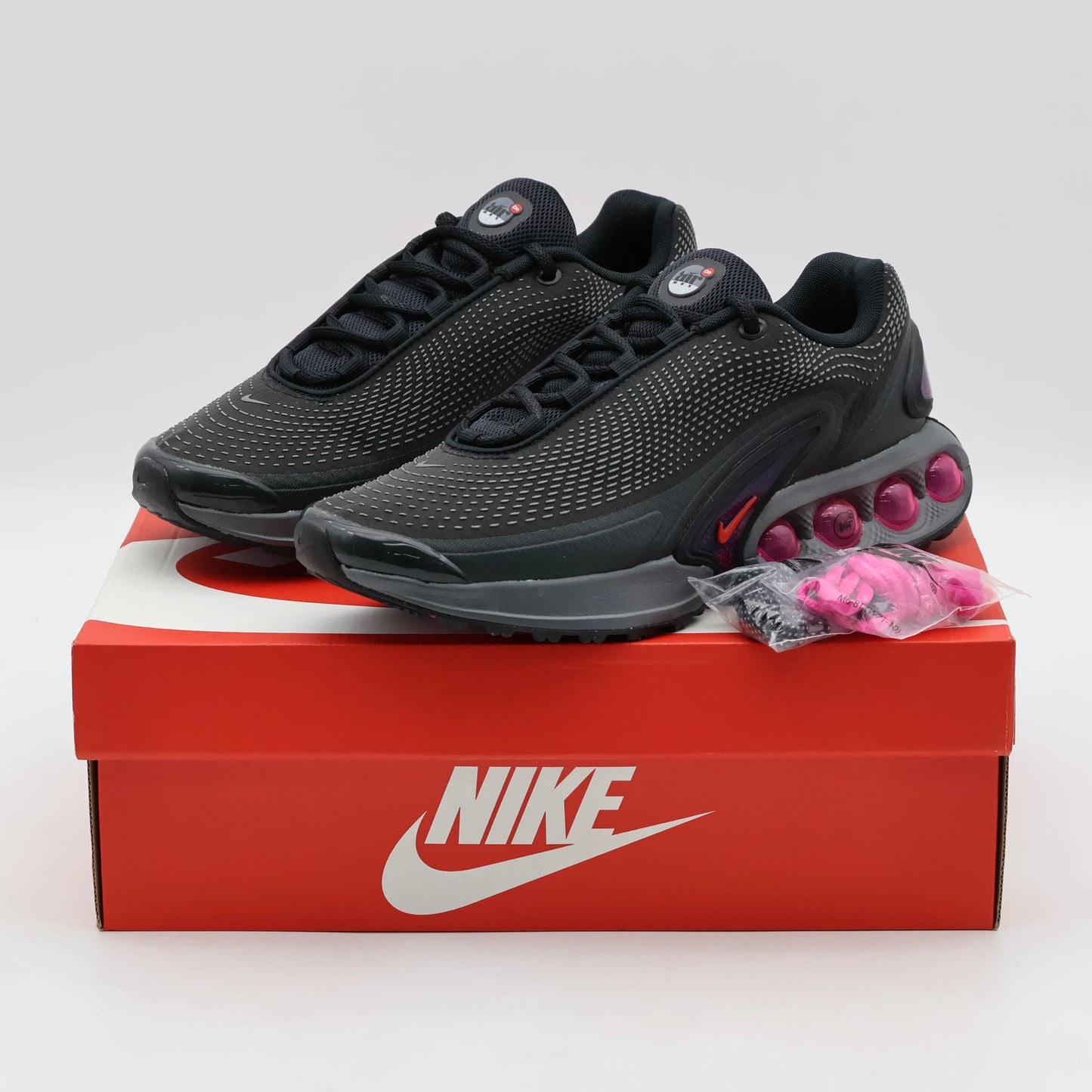 Nike Air Max DN All Night Par Visto em Cima da Caixa