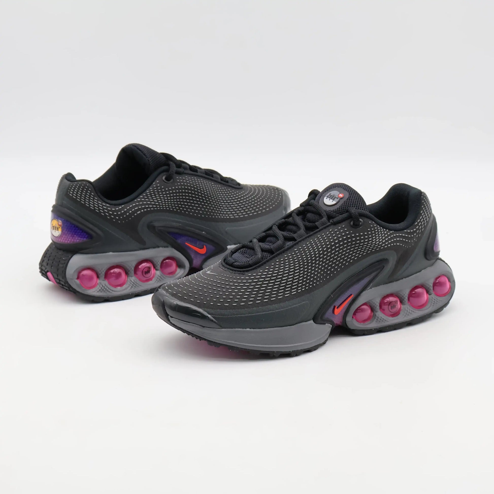 Nike Air Max DN All Night Par Visto de Lado