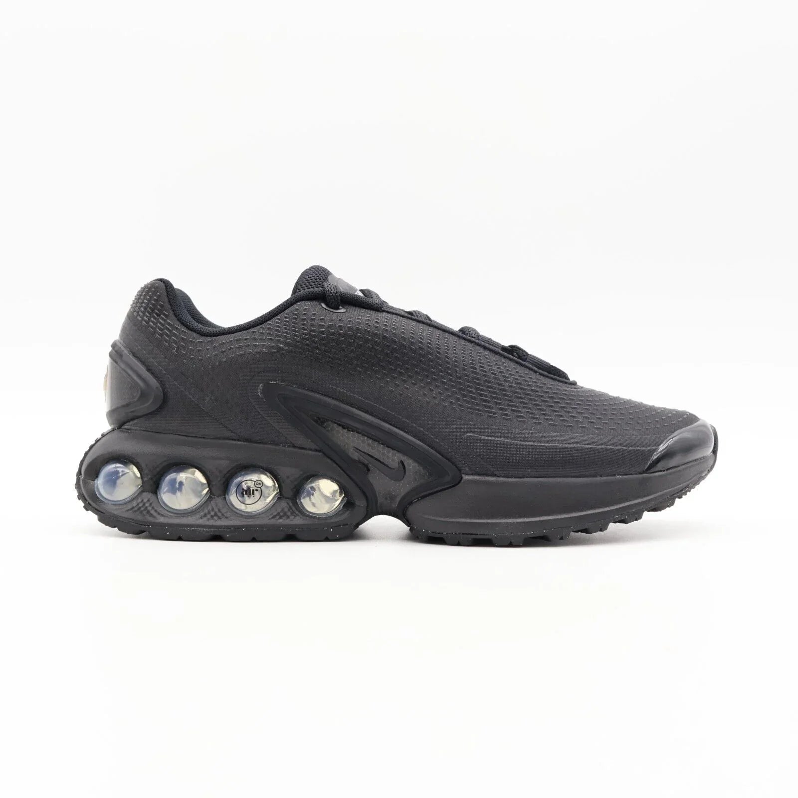 Nike Air Max DN Triple Black Parte Lateral Direita