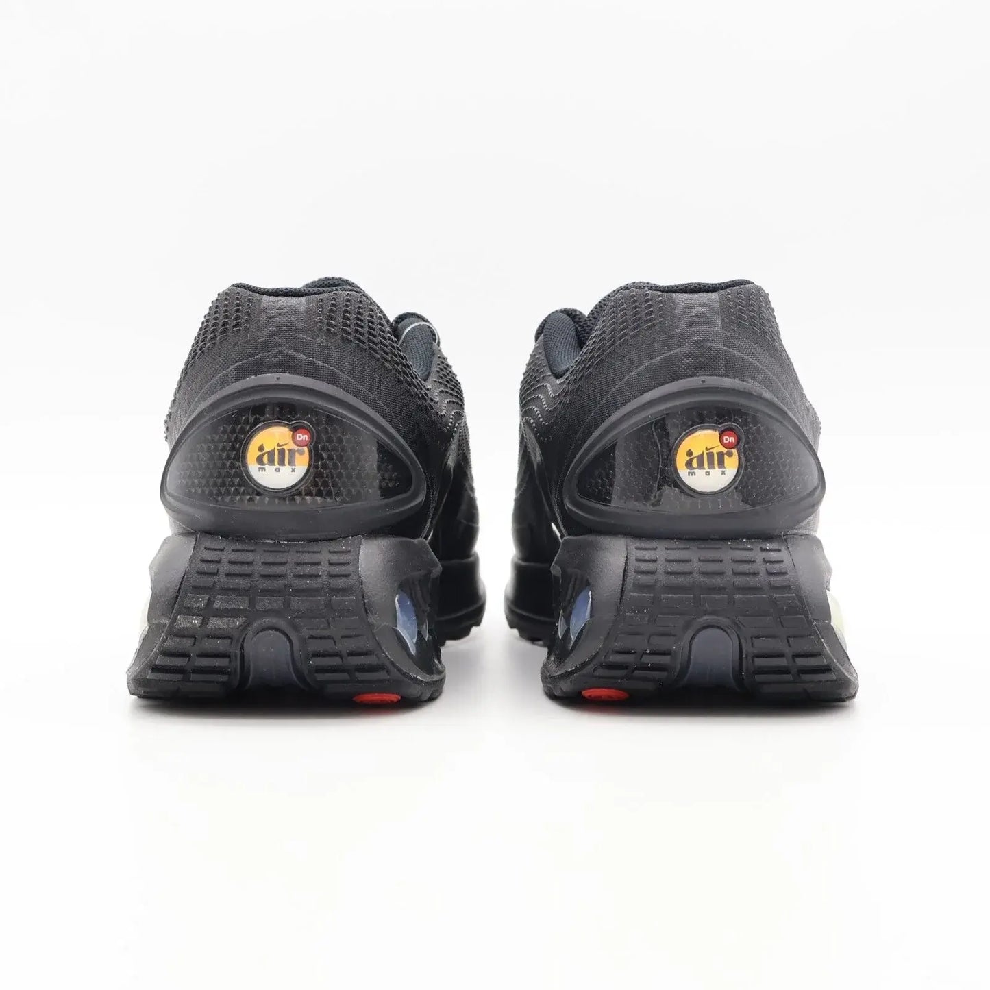 Nike Air Max DN Triple Black Parte Traseira