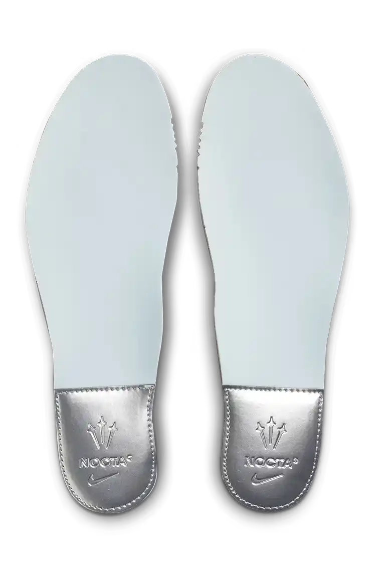 Nike x Nocta Glide Preto e Branco Parte da Palmilha Nocta