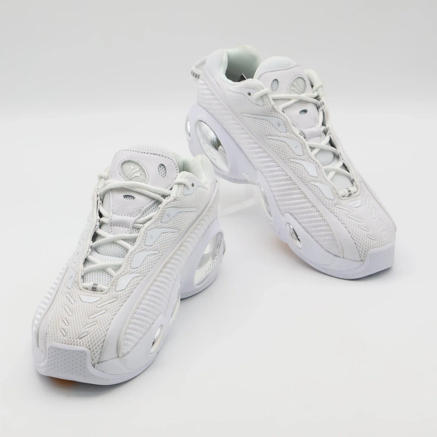 Nike x Nocta Glide Branco Par De Frente