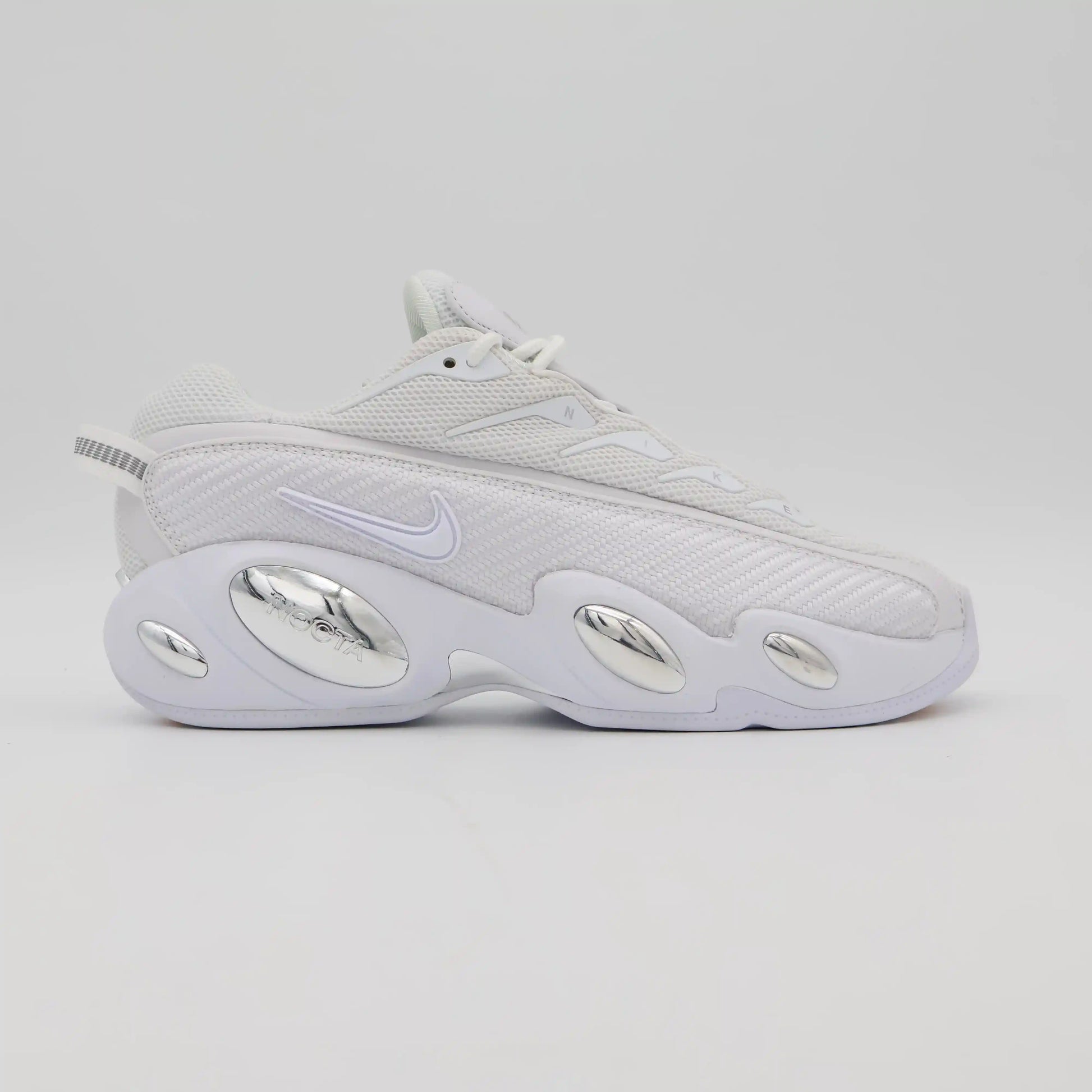 Nike x Nocta Glide Branco Parte Lateral Direita