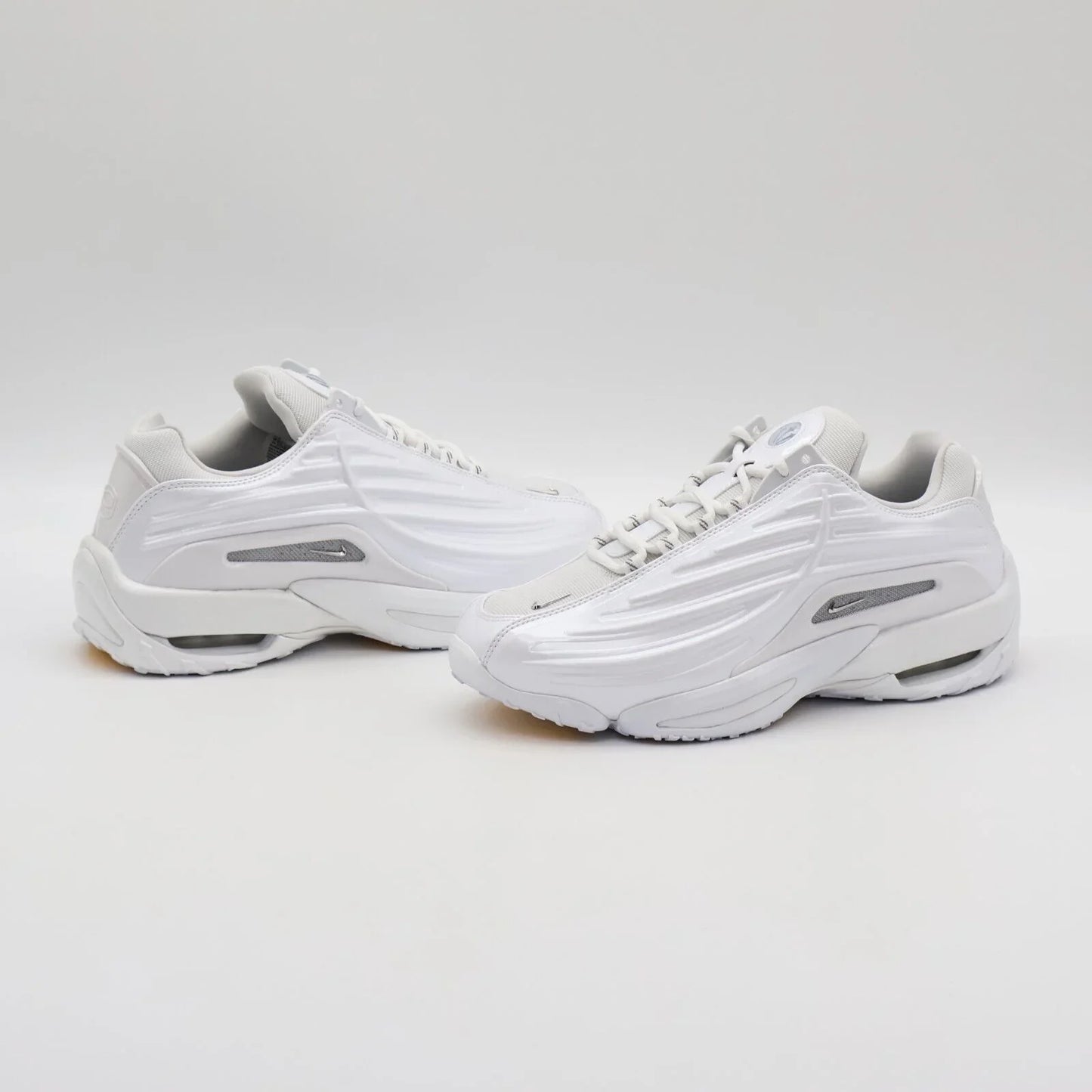 Nike x Nocta Hot Step 2 Total White Par Visto de Lado