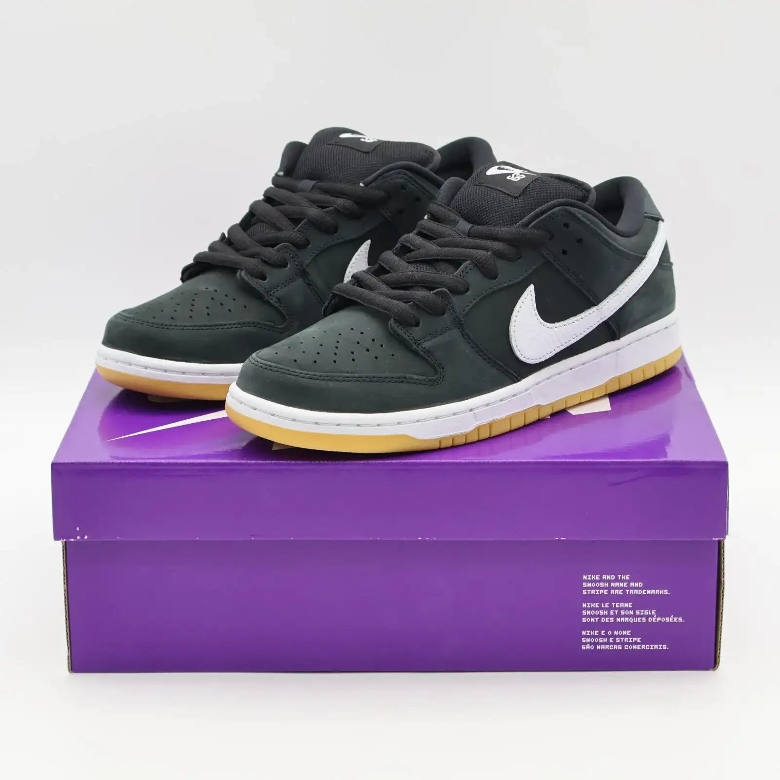 Tenis Preto Nike Dunk Black Gum Visto Em Cima da Caixa