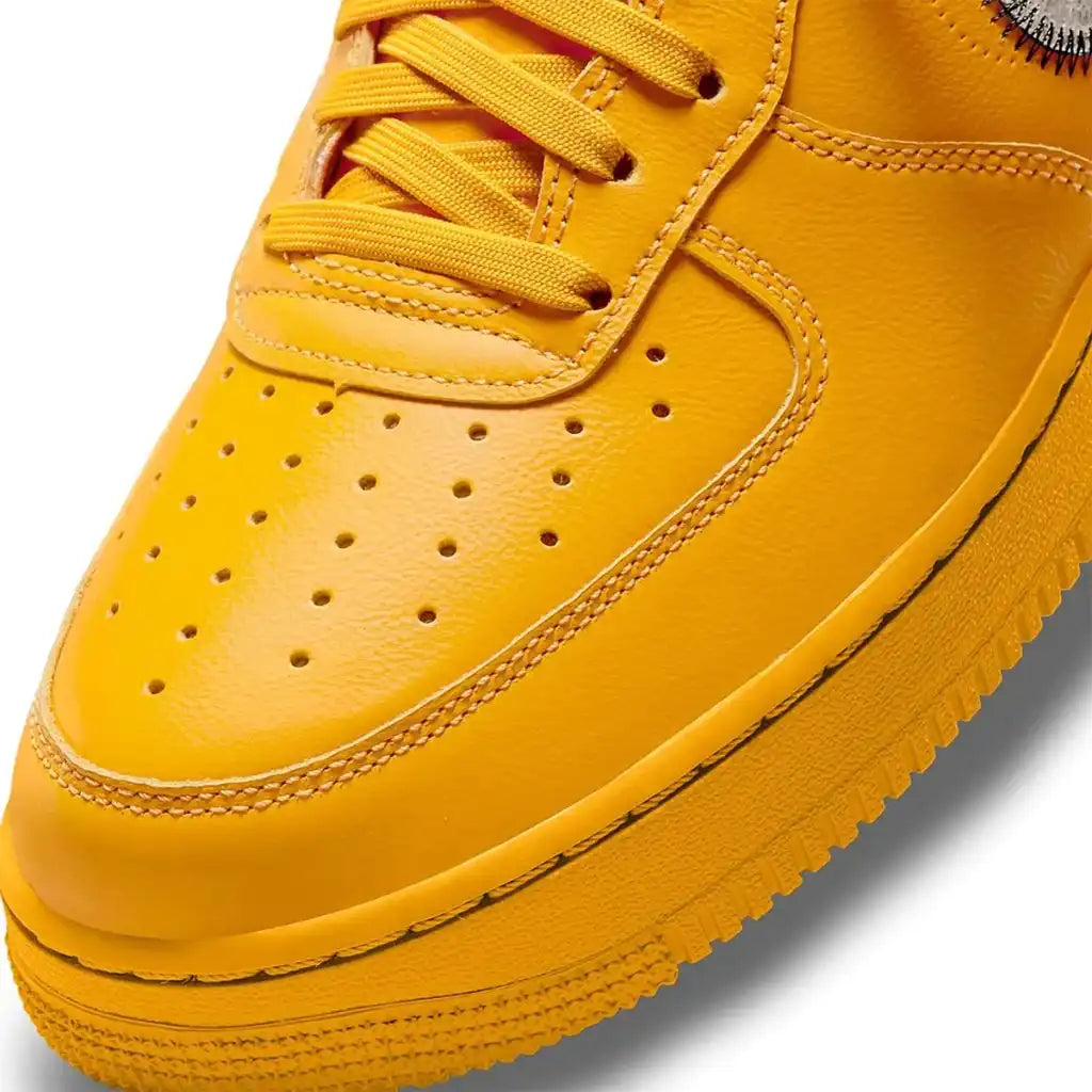 Nike Air force 1 Low Off White University Gold Metallic Silver Detalhes do Couro Frontal