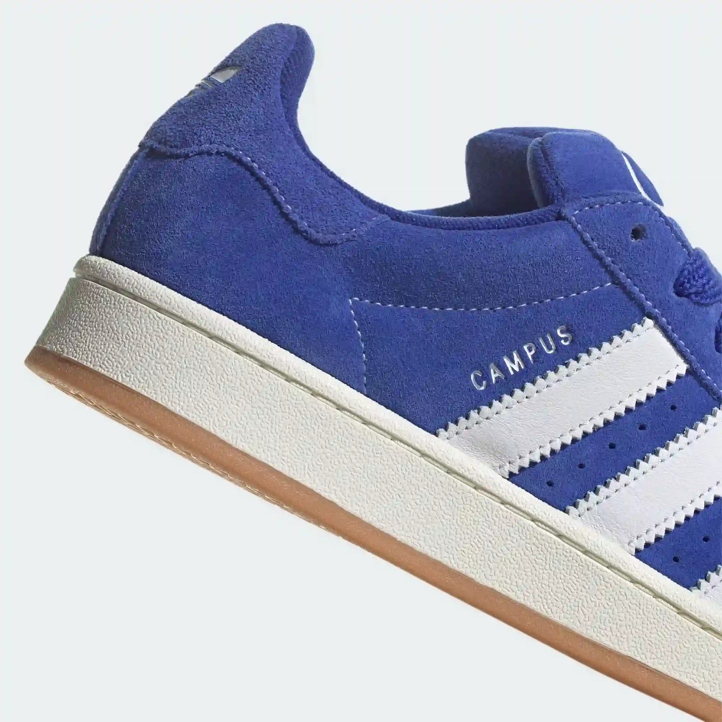 Tênis Azul Adidas Campus 00s Semi Lucid Blue Parte Traseira em Detalhes