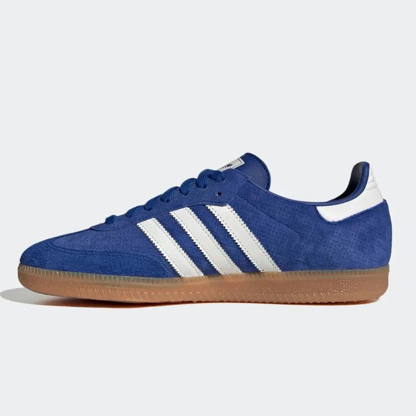 Tênis Azul Adidas Samba OG Royal Blue Gum Parte Lateral Esquerda