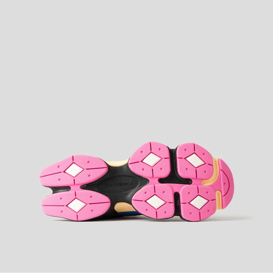 Tênis Azul com Rosa New Balance 9060 Blue Oasis Real Pink Parte do Solado Rosa