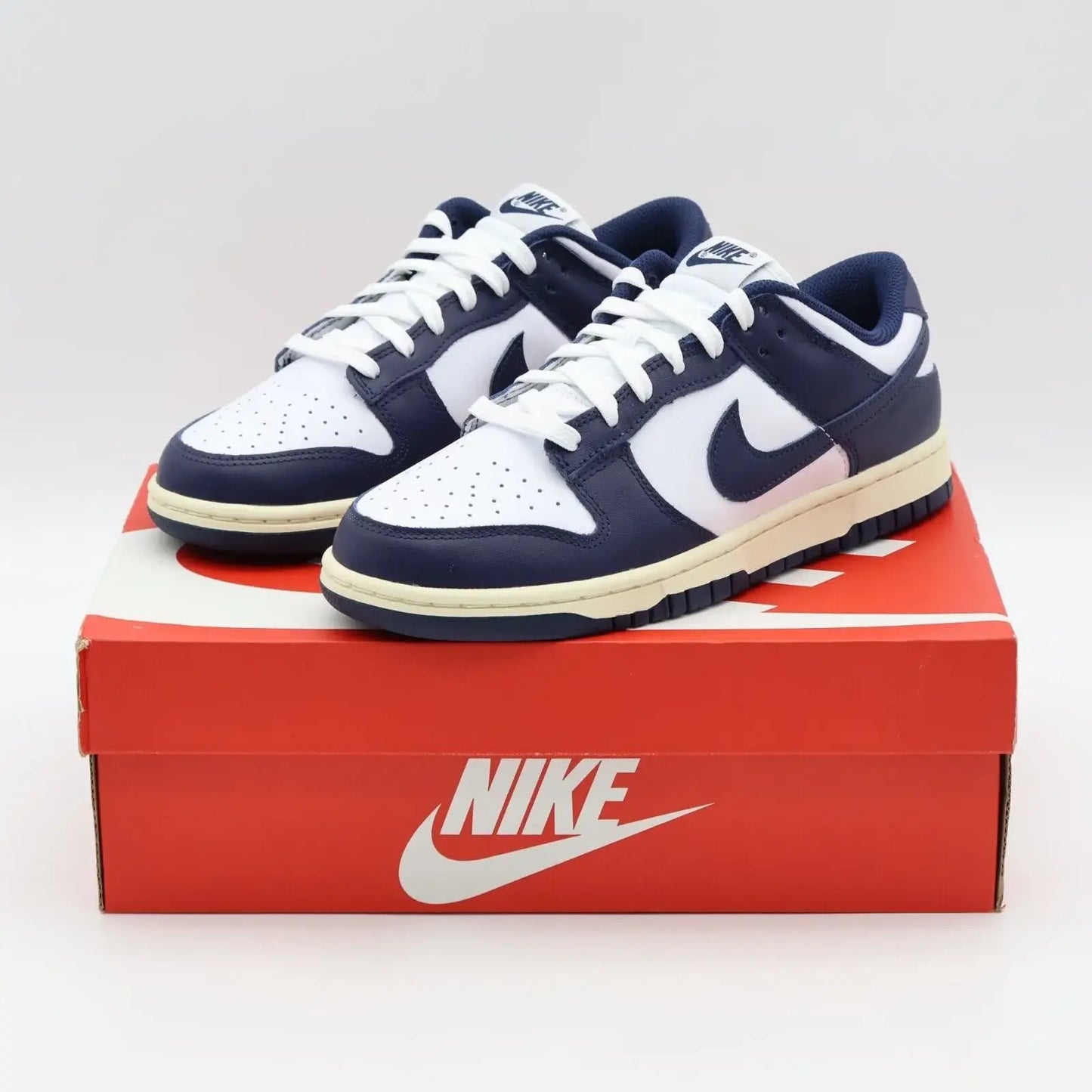 Tenis Azul Marinho Dunk Low Vintage Navy Em Cima Da Caixa