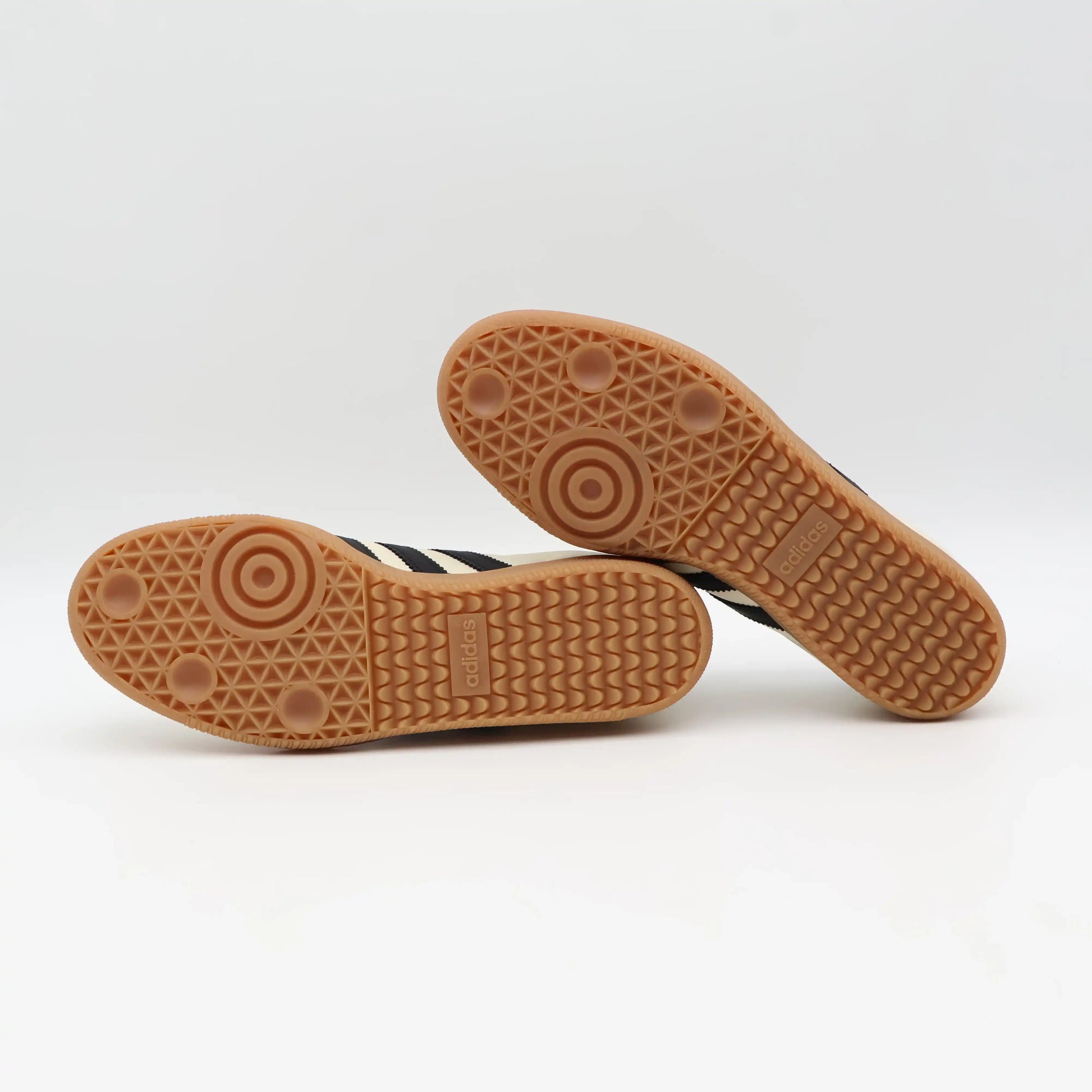 Tênis Bege Adidas Samba Cream White Parte do Solado