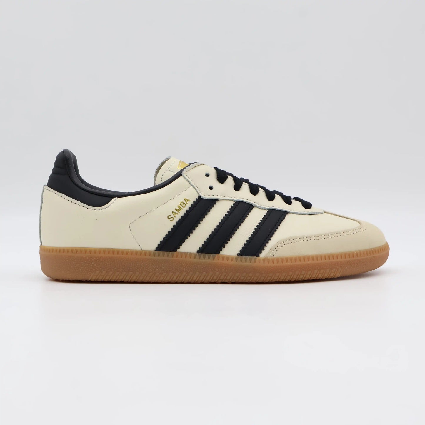 Tênis Bege Adidas Samba Cream White Parte Lateral Direita