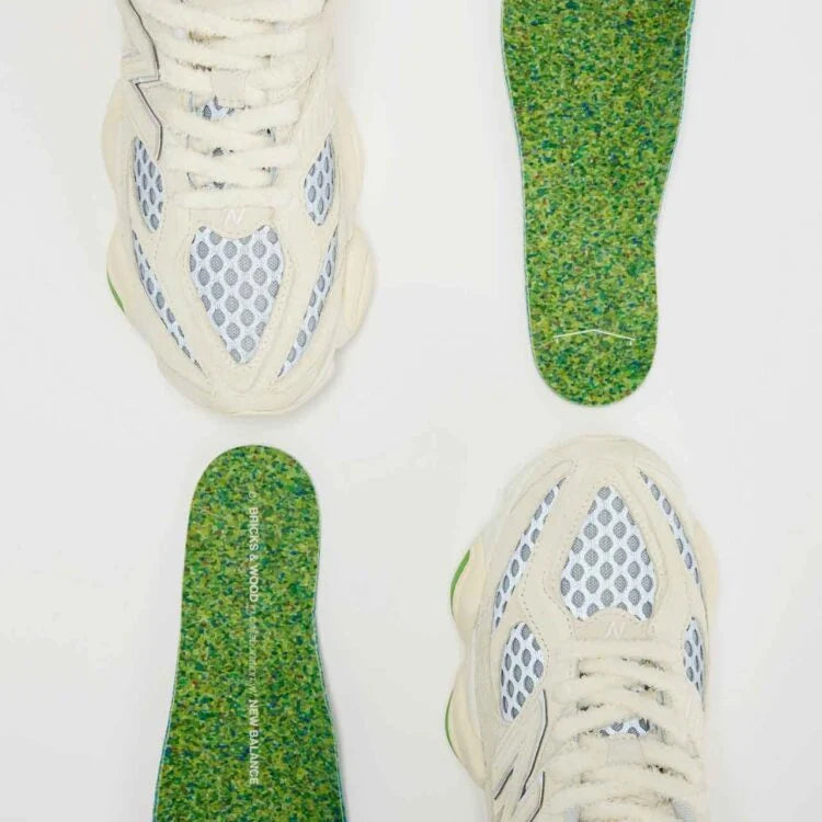 Tênis Bege New Balance 9060 Bricks & Wood Palmilha Verde