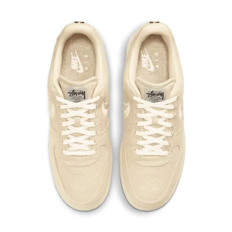 Tênis Bege Nike Air Force 1 Stussy Fossil Par Visto Por Cima