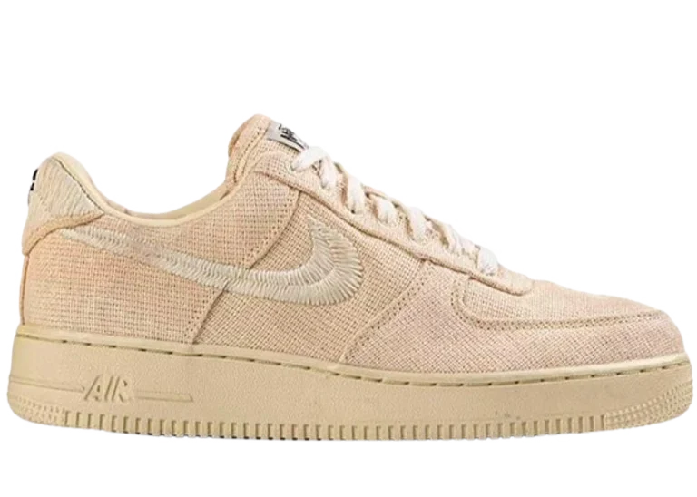 Tênis Bege Nike Air Force 1 Stussy Fossil Parte Lateral Direita