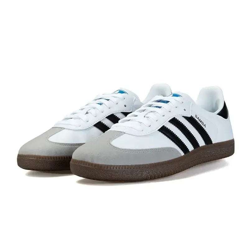 Tênis Branco Adidas Samba Vegan Par Visto de Frente
