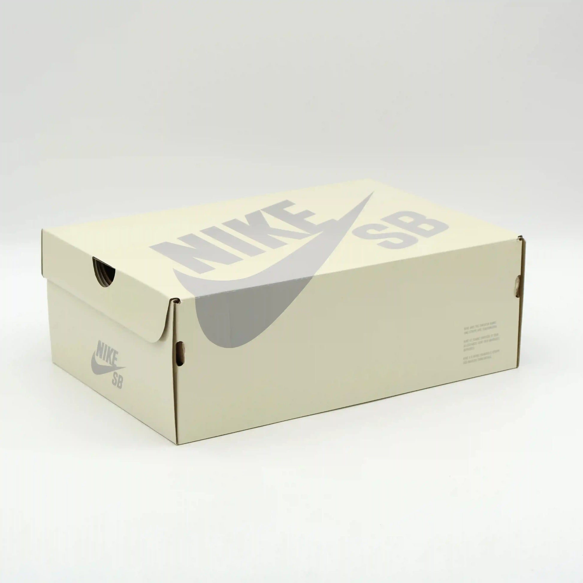Tênis Azul Nike Dunk Low April Skateboards Caixa do Produto Nike Bege