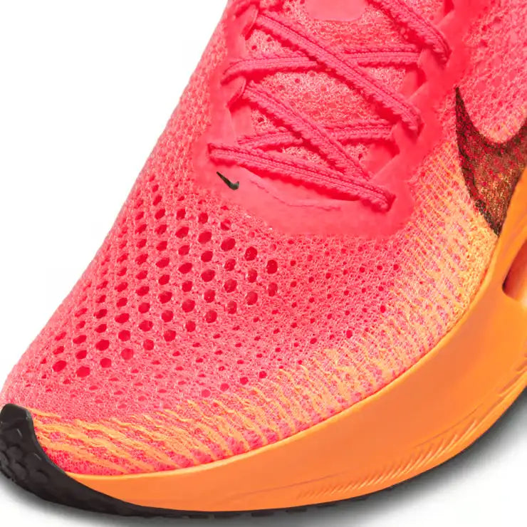 Nike Air Zoom Vaporfly 3 Hyper Pink Parte Frontal em Detalhes