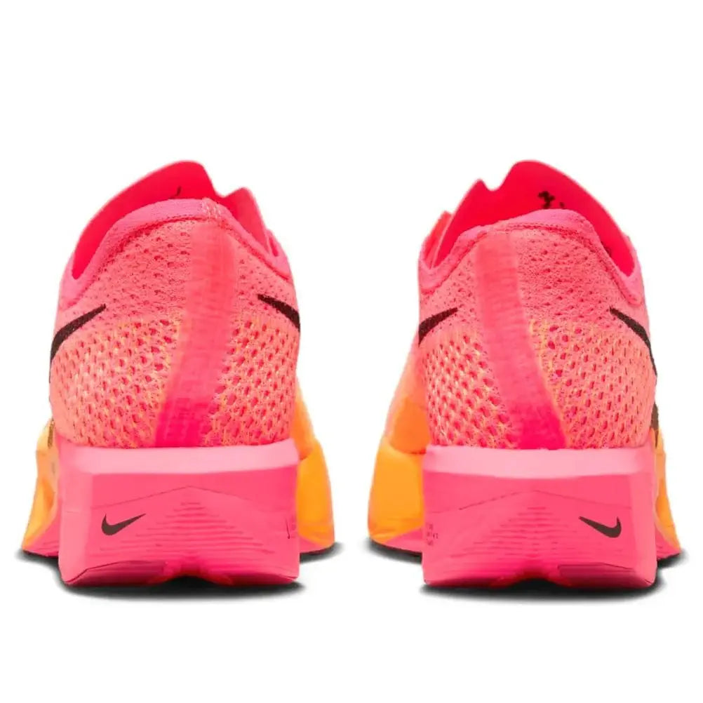 Nike Air Zoom Vaporfly 3 Hyper Pink Parte Traseira